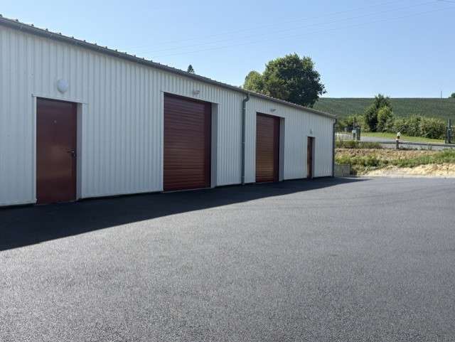 Vente local d'activités neuf de 120m² à Bardos