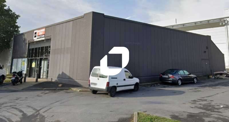 A louer Local commercial 952m² Pontault combault