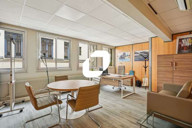 Vente Bureaux 561m² Paris