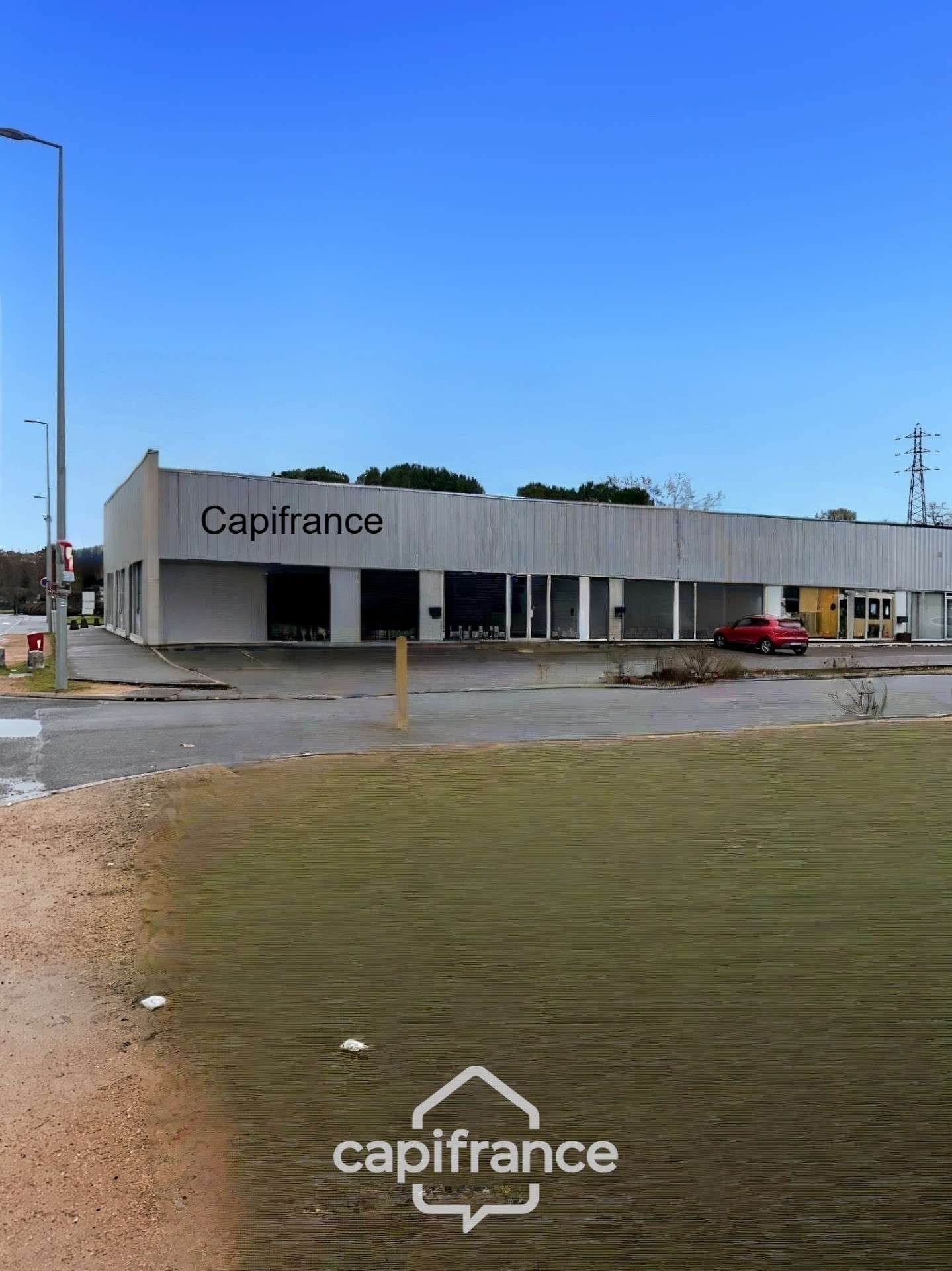Local commercial 817m² à vendre à Montluçon