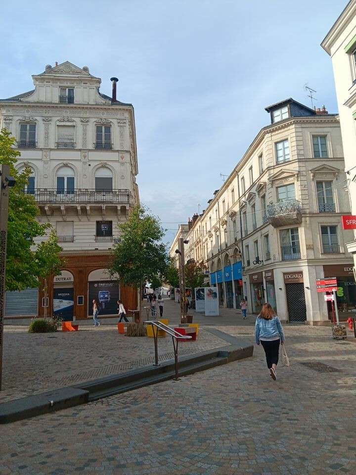 Magnifique boutique 27m² à louer au Mans