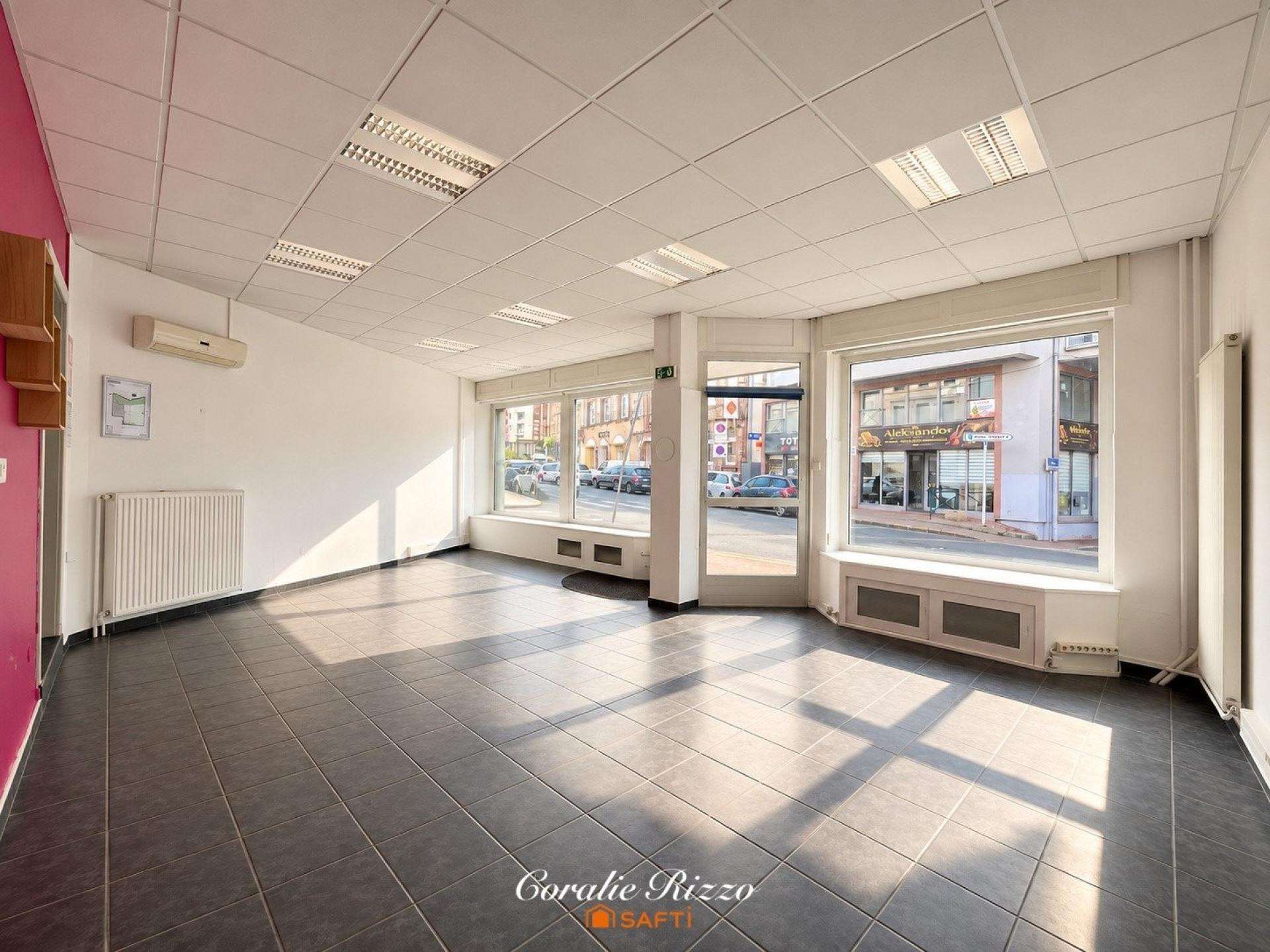 A louer local commercial 90m² emplac N°1 Forbach
