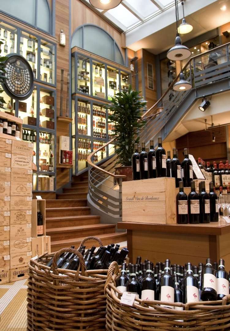 AV cave à vins zone fortement fréquentée Chambéry