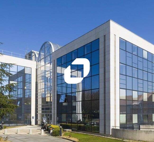 A louer Bureaux 324m² Cergy