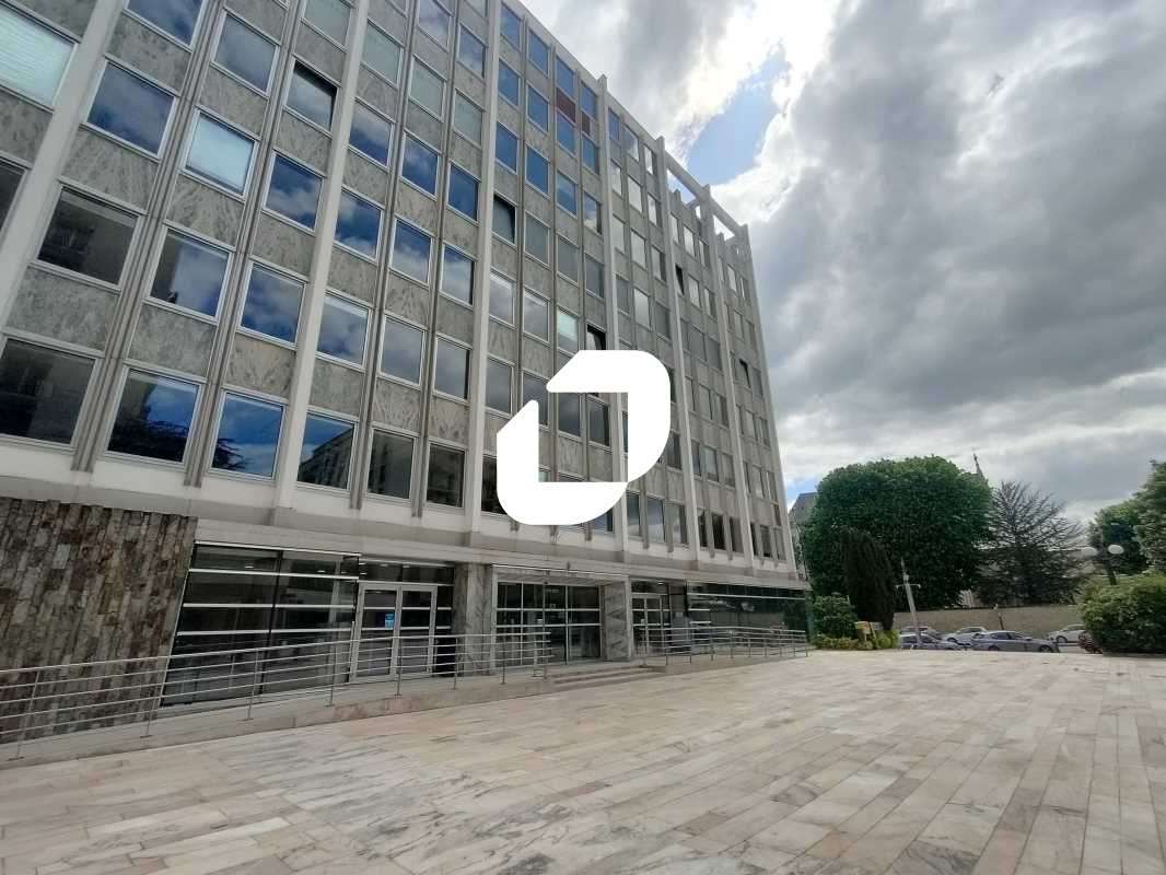 A louer Bureaux 450m² Versailles