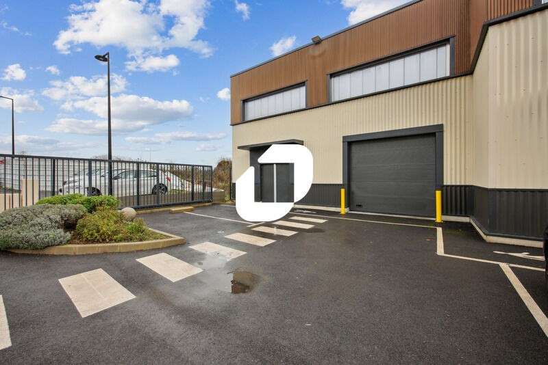 Vente Local d'activité 379m² Marcoussis