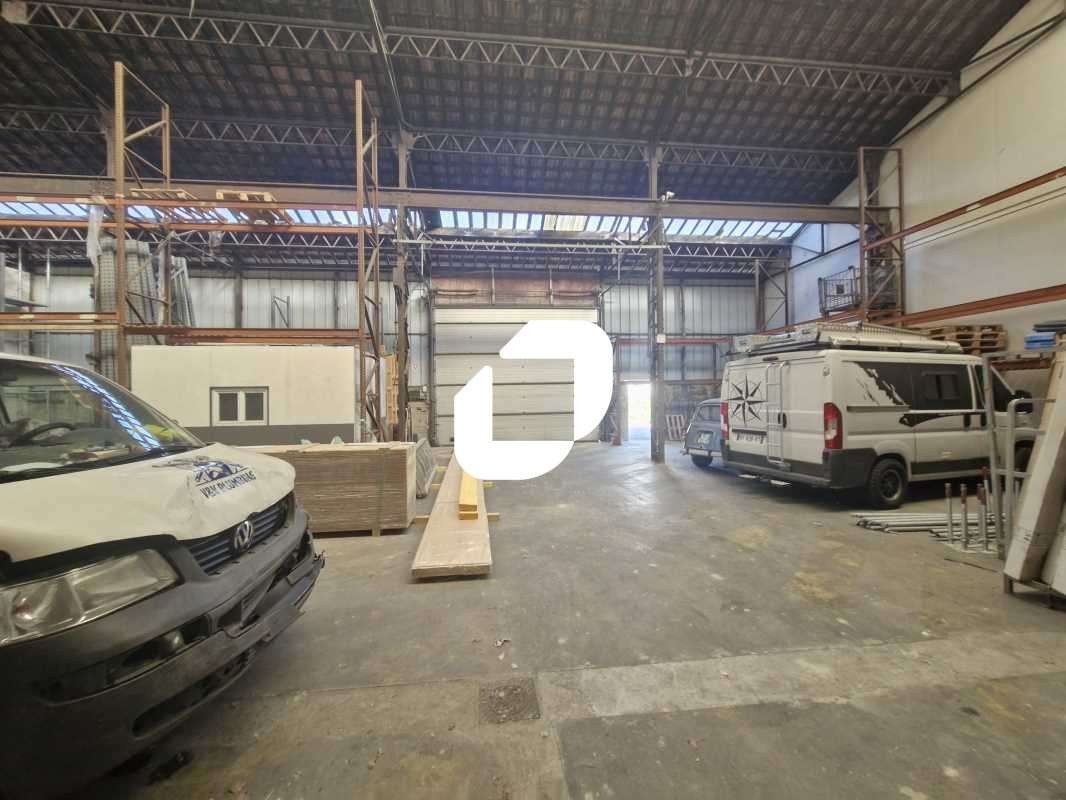 Vente Local d'activité 477m² Chevry cossigny