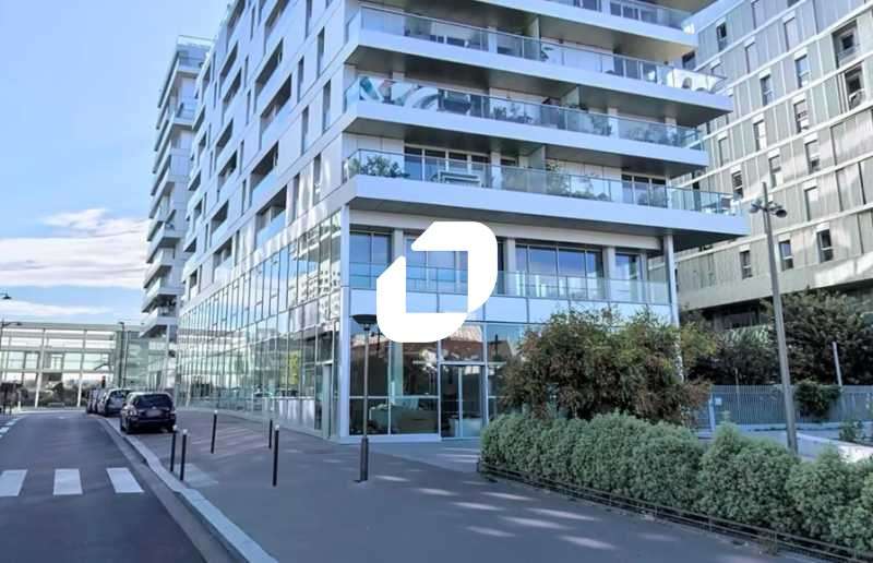 A louer Local commercial 218m² Paris