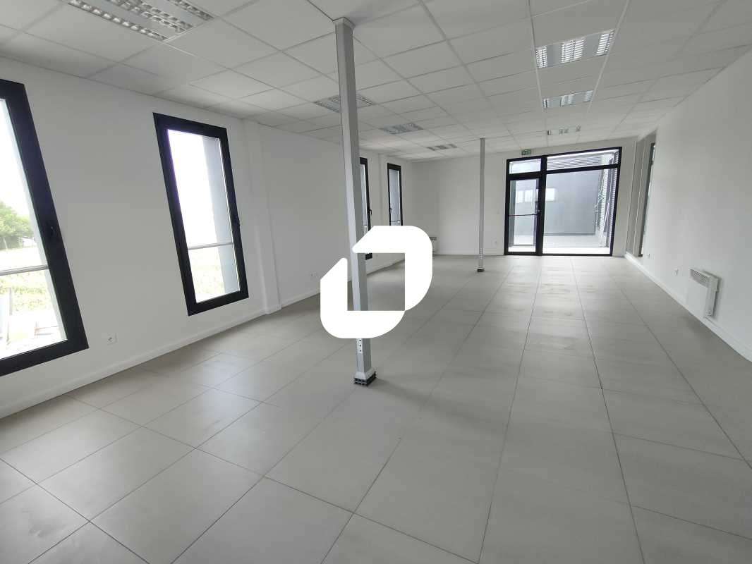 A louer Bureaux 125m² Buc