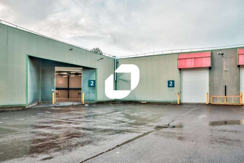 Situés dans un parc d'entreprises clos et sécurisé