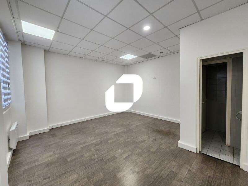A louer Bureaux 28m² Versailles
