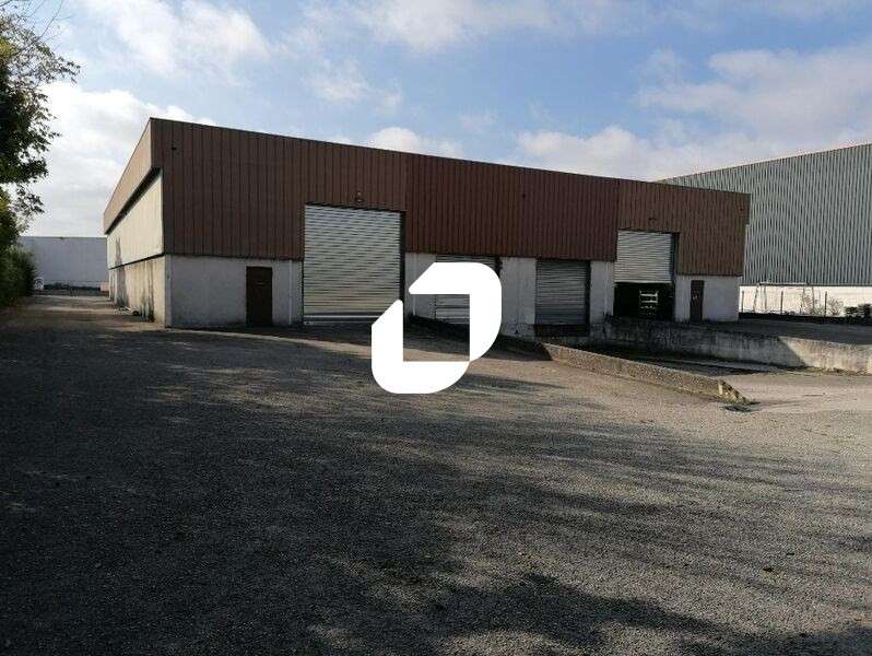 A louer Local d'activité 1180m² Vaulx en velin