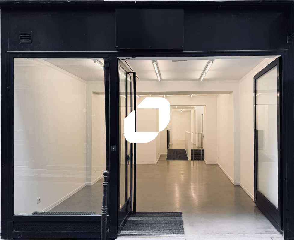 A louer Local commercial 145m² Paris