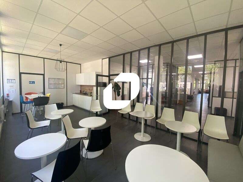 A louer Bureaux 420m² Eragny