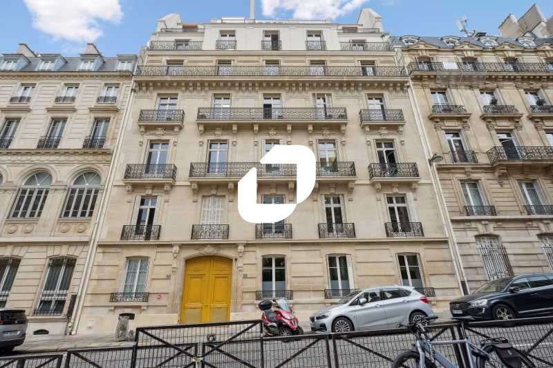 A louer Bureaux 117m² Paris