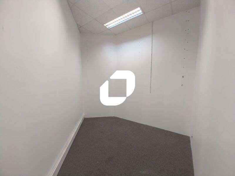 Vente Bureaux 66m² Les essarts le roi