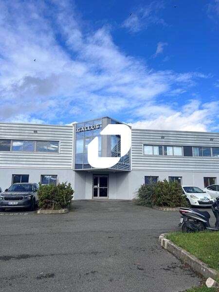 A louer Local d'activité 395m² Chelles