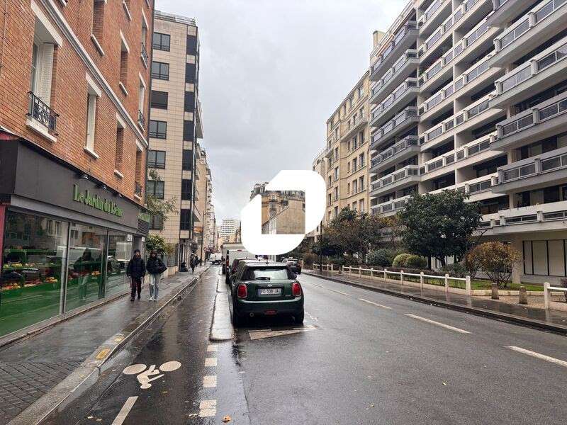 A louer Local commercial 55m² Paris