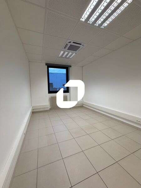 A louer Bureaux 145m² Orgeval