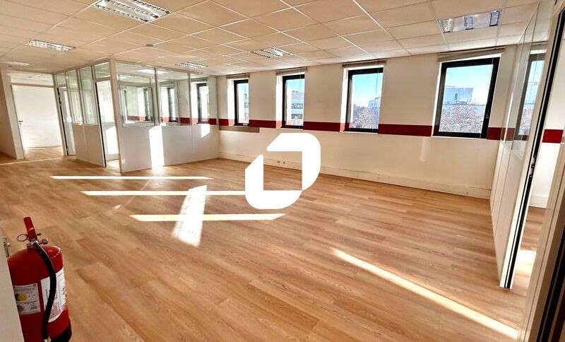 A louer Bureaux 150m² Nanterre