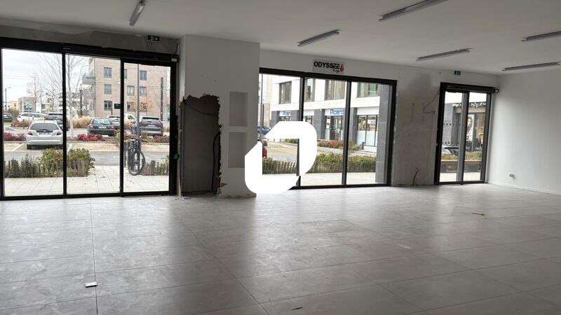 A louer Local commercial 199m² Chatenay malabry