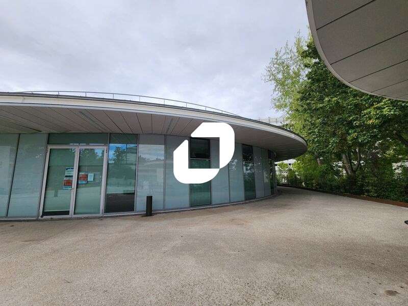 A louer Bureaux 320m² Saint germain en laye
