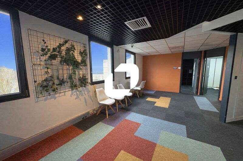 A louer Bureaux 324m² Lyon