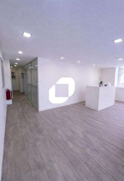 Vente Bureaux 77m² Meaux