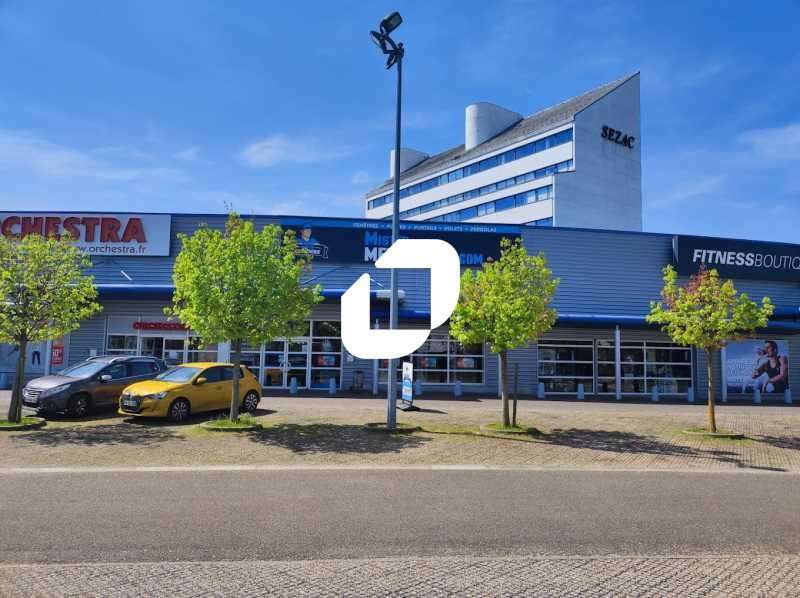 A louer Local commercial 409m² Maurepas