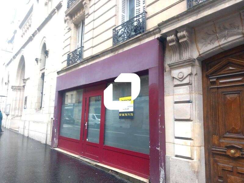 A louer Bureaux 66m² Paris