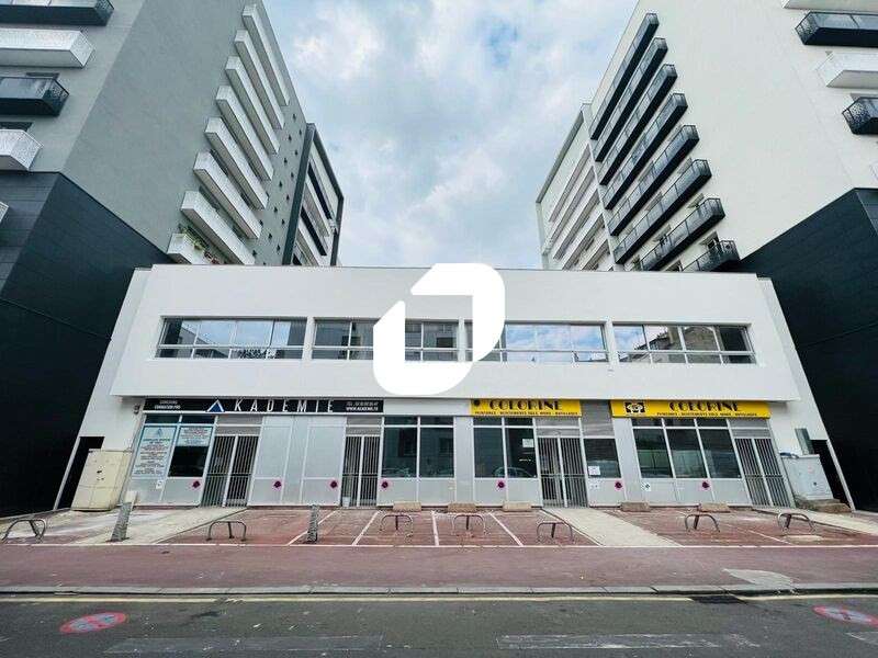 Vente Local commercial 3190m² Charenton le pont