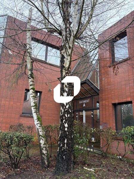 A louer Bureaux 332m² Igny