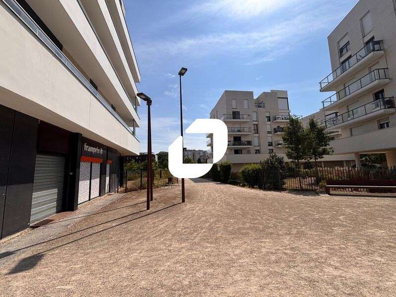 Vente Local commercial 148m² Saint germain en laye