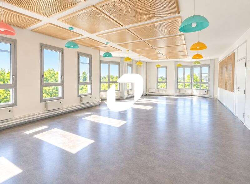 Vente Bureaux 697m² Noisy le grand