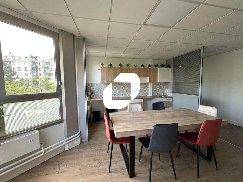 A louer Bureaux 103m² Noisy le grand