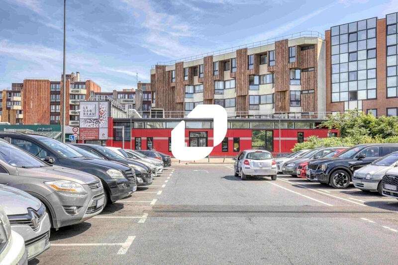 A louer Bureaux 1772m² Cergy
