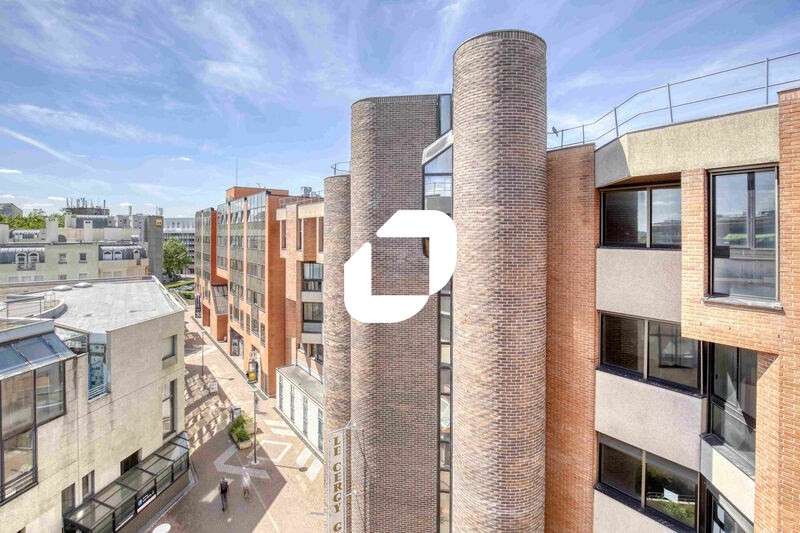 Vente Bureaux 1581m² Cergy