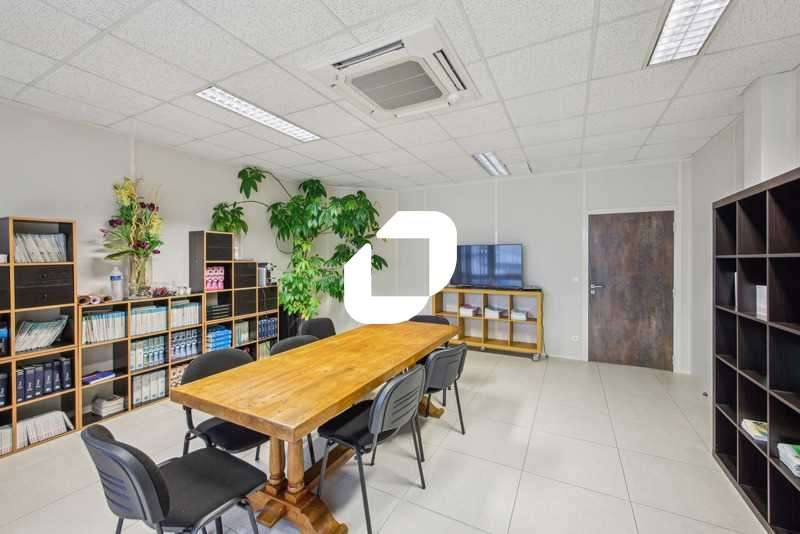 Vente Bureaux 473m² Les essarts le roi