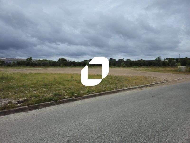 EXCLUSIVITE - RARE - TERRAIN NU FACE A1