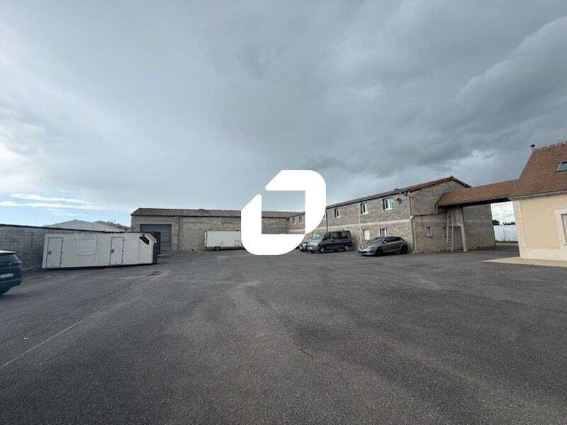 Vente Local d'activité 1700m² Ableiges