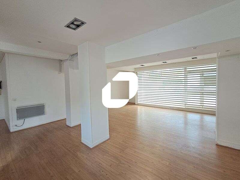 A louer Local commercial 145m² Asnieres sur seine