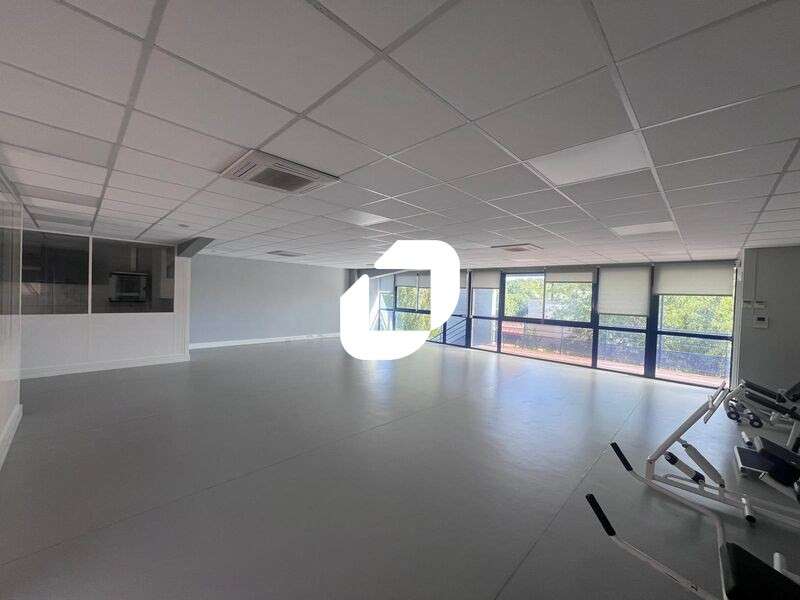 A louer Bureaux 135m² Chelles