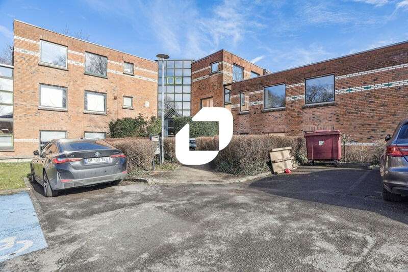 A louer Bureaux 161m² Lognes
