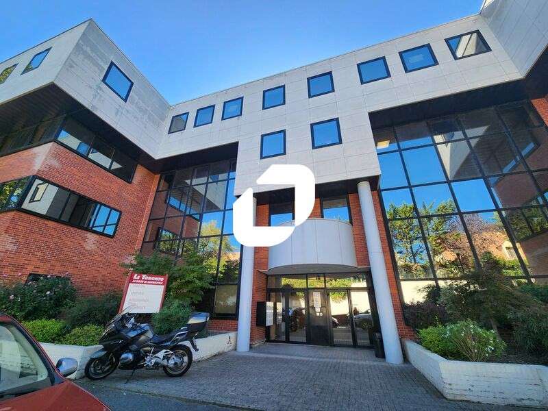 A louer Bureaux 677m² Le pecq