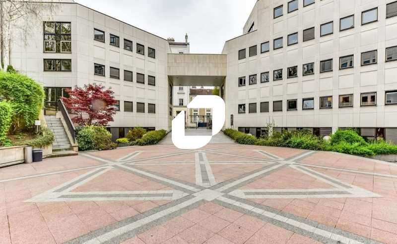 A louer Bureaux 361m² Le kremlin bicetre