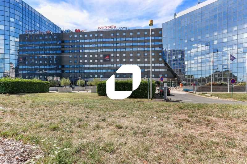 A louer Bureaux 3364m² Noisy le grand