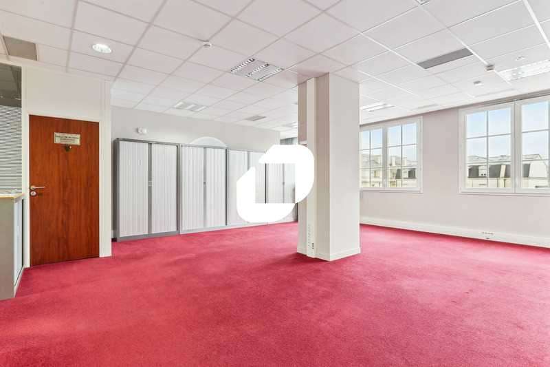 A louer Bureaux 1783m² Chessy
