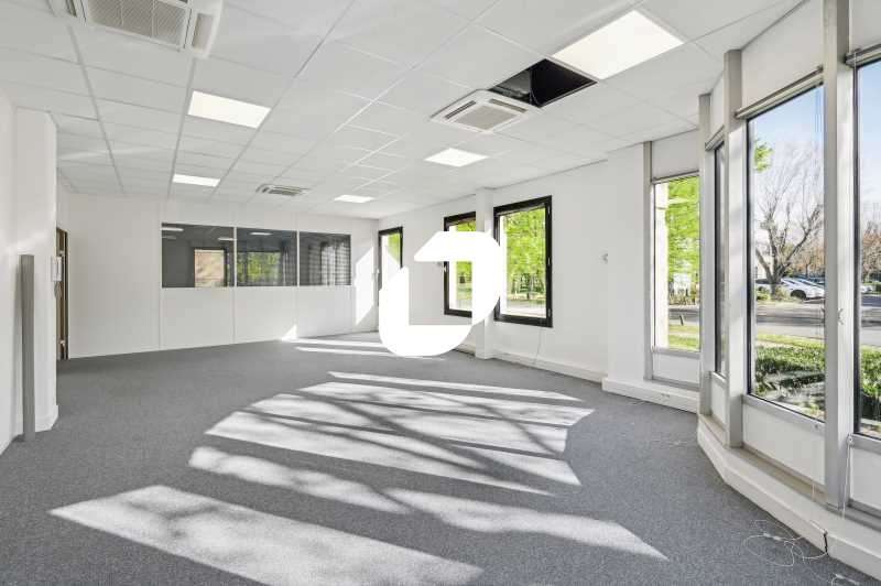 Vente Bureaux 1861m² Gennevilliers