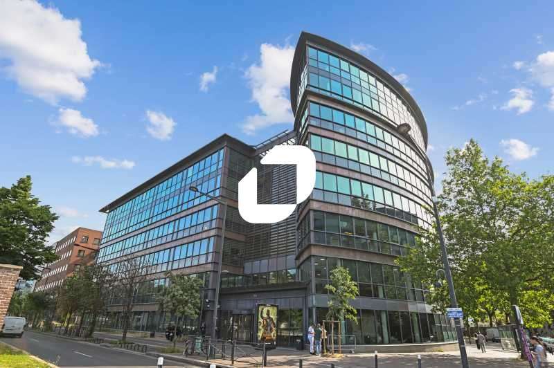 A louer Bureaux 10414m² Saint denis