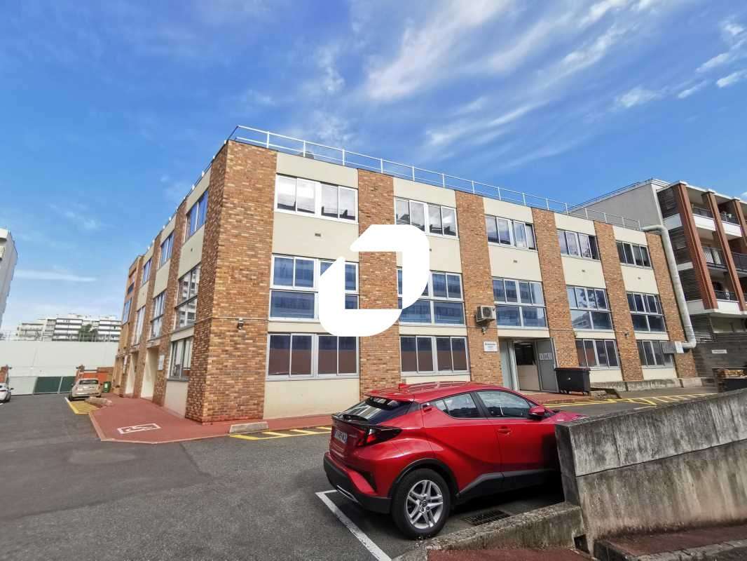 A louer Bureaux 772m² Montrouge